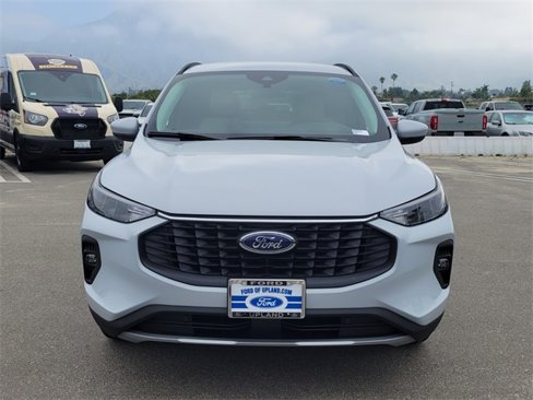 New 2025 Ford Escape SE image 2