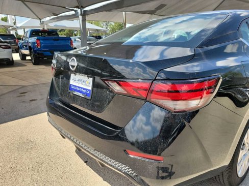Used 2024 Nissan Sentra S image 19
