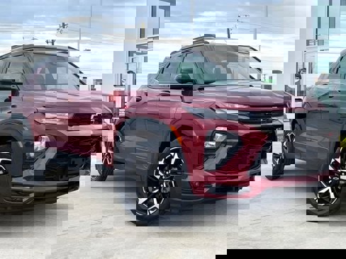 Used 2022 Chevrolet TrailBlazer RS w/ Technology Package image 7