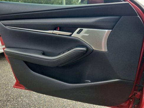 Used 2020 MAZDA MAZDA3 Sedan w/ Preferred Package image 35