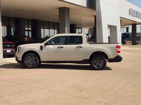 New 2025 Ford Maverick XLT image 3