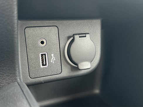 New 2025 Nissan Kicks Play S image 23