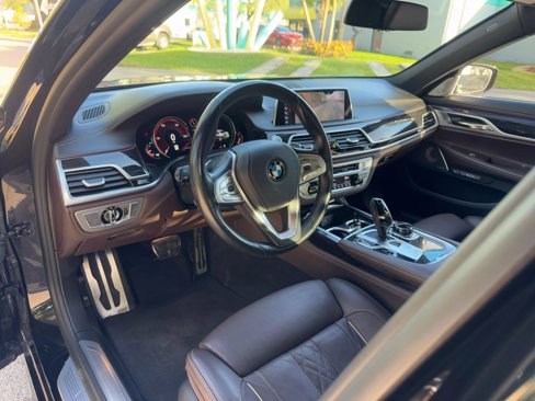 Used 2018 BMW 750Li xDrive image 19
