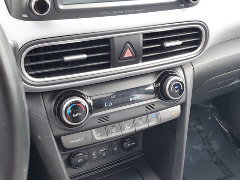 Used 2020 Hyundai Kona Ultimate image 29