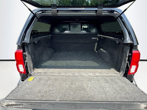 Used 2018 Chevrolet Silverado 1500 High Country image 27