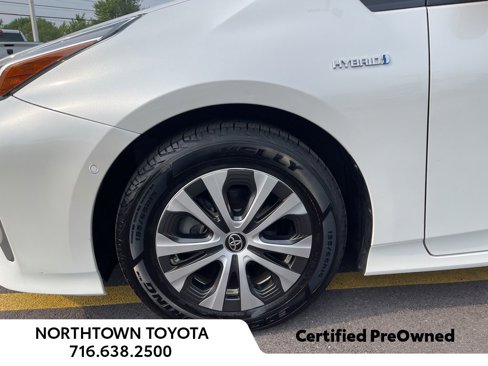 Used 2022 Toyota Prius XLE image 27