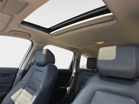 Used 2020 Honda CR-V Touring image 33