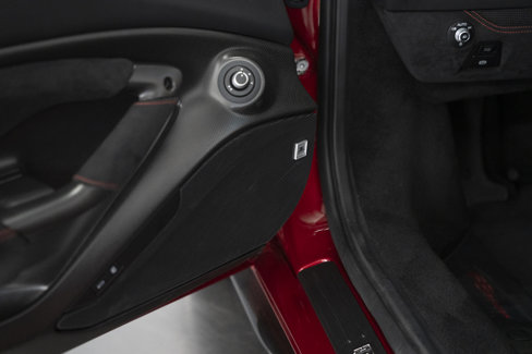 Used 2021 Ferrari F8 Tributo image 36
