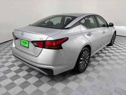 Used 2023 Nissan Altima 2.5 SV image 8