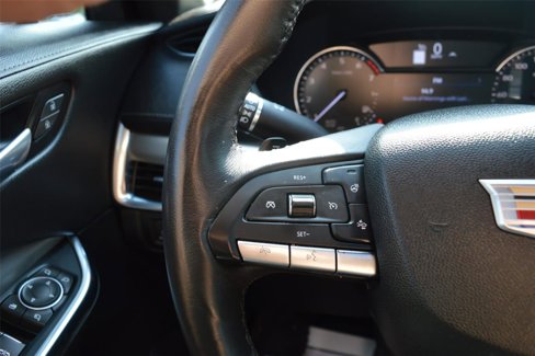 Used 2020 Cadillac XT4 Premium Luxury w/ LPO, Radiant Package image 18