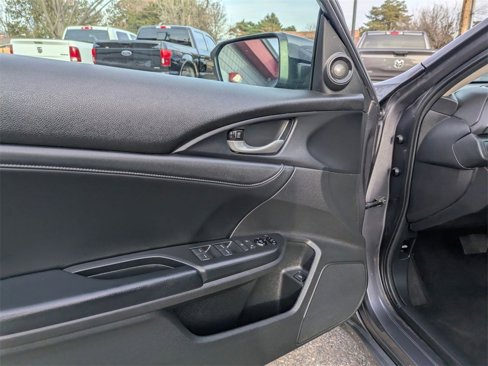 Used 2019 Honda Insight Touring image 12