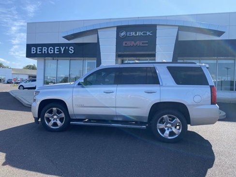 Used 2016 Chevrolet Tahoe LT image 2