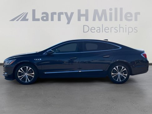 Used 2017 Buick LaCrosse Essence w/ Sights and Sounds Package image 2