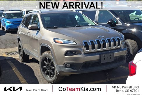 Used 2018 Jeep Cherokee Latitude image 1