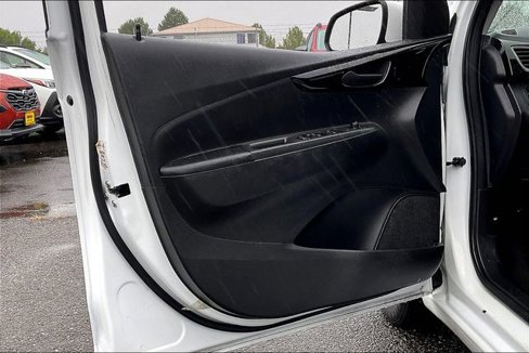 Used 2021 Chevrolet Spark LT image 20