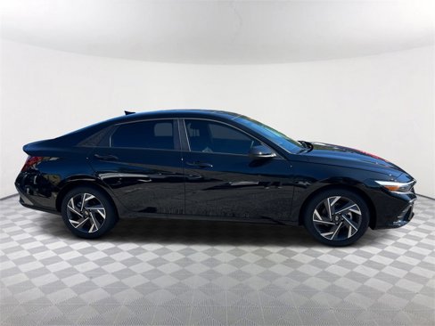 New 2025 Hyundai Elantra Sport w/ Cargo Package image 8