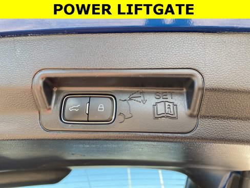 Used 2021 Ford Explorer XLT w/ Class III Trailer Tow Package image 17