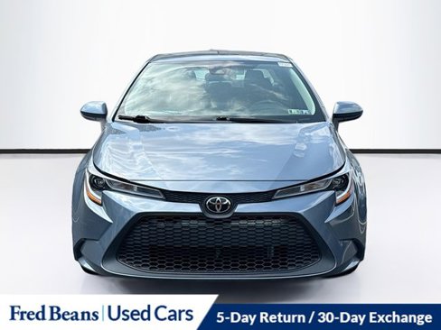 Used 2022 Toyota Corolla LE image 2