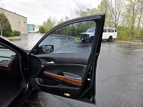 Used 2012 Honda Accord EX-L image 40
