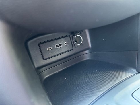 Used 2023 Chevrolet Equinox LT image 24