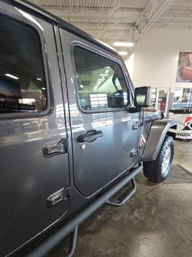 Used 2021 Jeep Gladiator Sport image 43