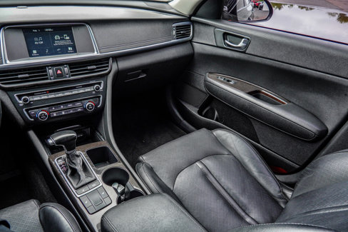 Used 2017 Kia Optima EX image 30