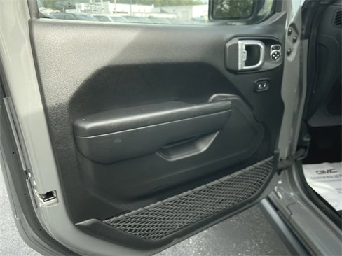 Used 2022 Jeep Wrangler Unlimited Rubicon 4xe w/ Cold Weather Group image 31