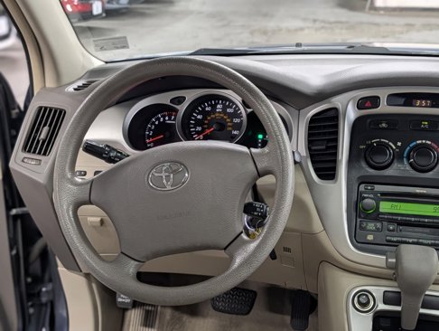 Used 2005 Toyota Highlander V6 image 19