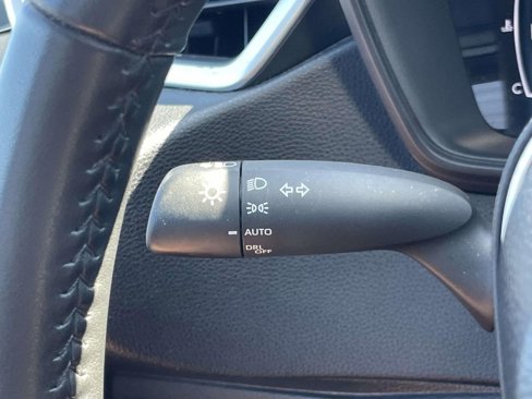 Used 2025 Toyota Corolla SE image 20