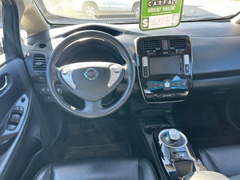 Used 2017 Nissan Leaf SL image 12