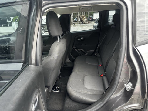 Used 2019 Jeep Renegade Sport w/ UConnect 7.0 Group image 14