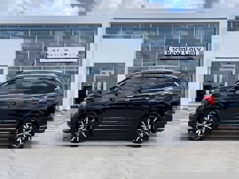 Used 2020 Honda Pilot Touring image 3
