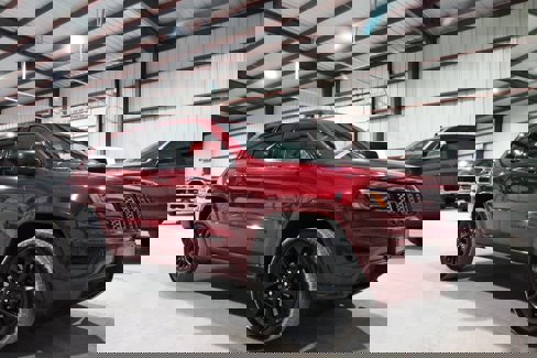 Used 2021 Jeep Grand Cherokee Laredo X image 13