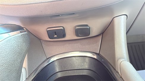 Used 2017 Chevrolet Malibu LT image 21