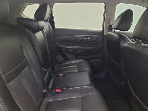 Used 2016 Nissan Rogue SL image 19