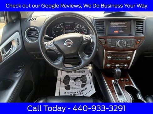Used 2020 Nissan Pathfinder Platinum image 16