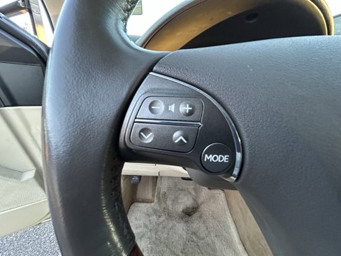 Used 2011 Lexus ES 350 image 19