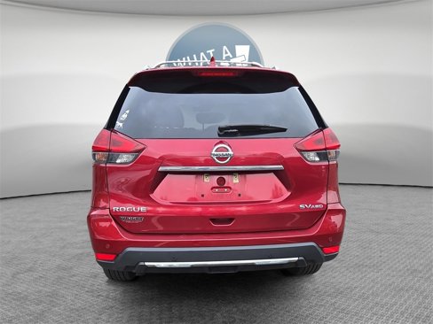 Used 2020 Nissan Rogue SV image 4