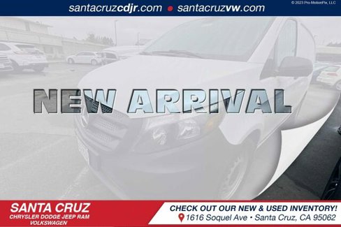 Used 2017 Mercedes-Benz Metris image 1