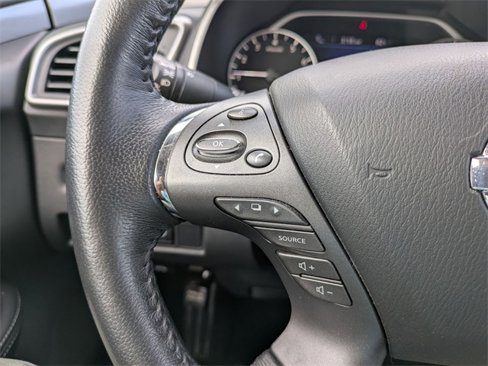 Used 2022 Nissan Murano SV image 18