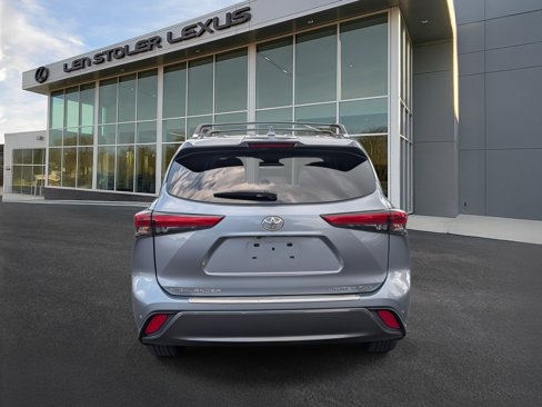 Used 2021 Toyota Highlander Limited image 5