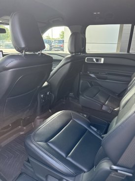 Used 2020 Ford Explorer XLT w/ Equipment Group 202A image 32