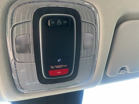 Used 2025 Hyundai Kona SE image 16