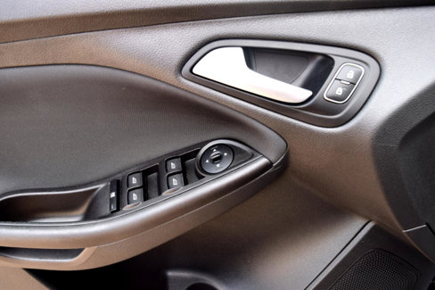 Used 2018 Ford Focus SE image 16