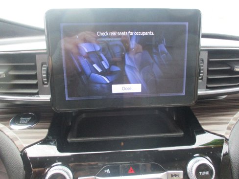 Used 2023 Ford Explorer Limited image 27