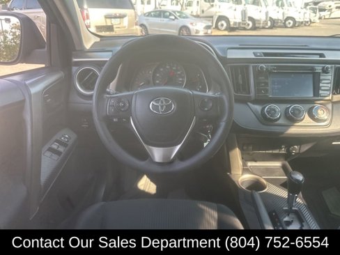 Used 2015 Toyota RAV4 LE image 14