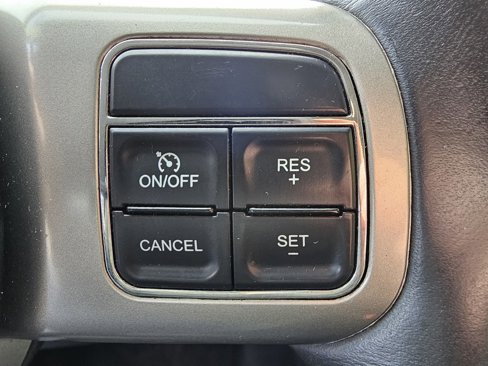 Used 2012 Jeep Liberty Limited image 24