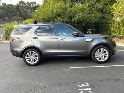 Used 2018 Land Rover Discovery HSE image 4