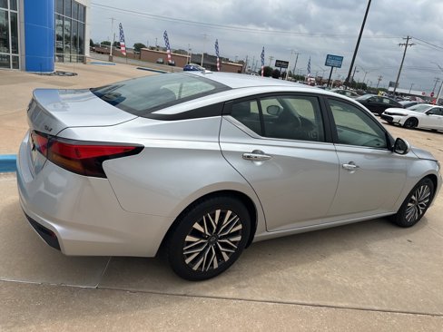 Used 2023 Nissan Altima 2.5 SV image 15