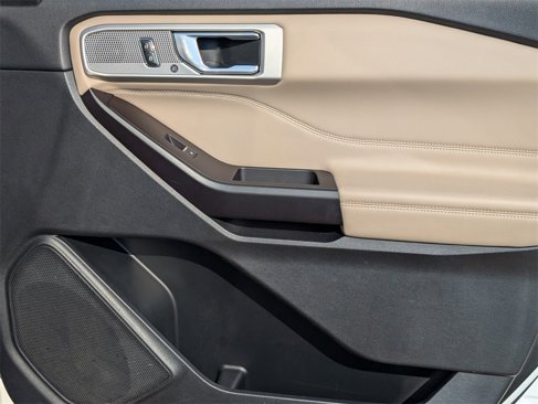 Used 2020 Ford Explorer Limited image 42